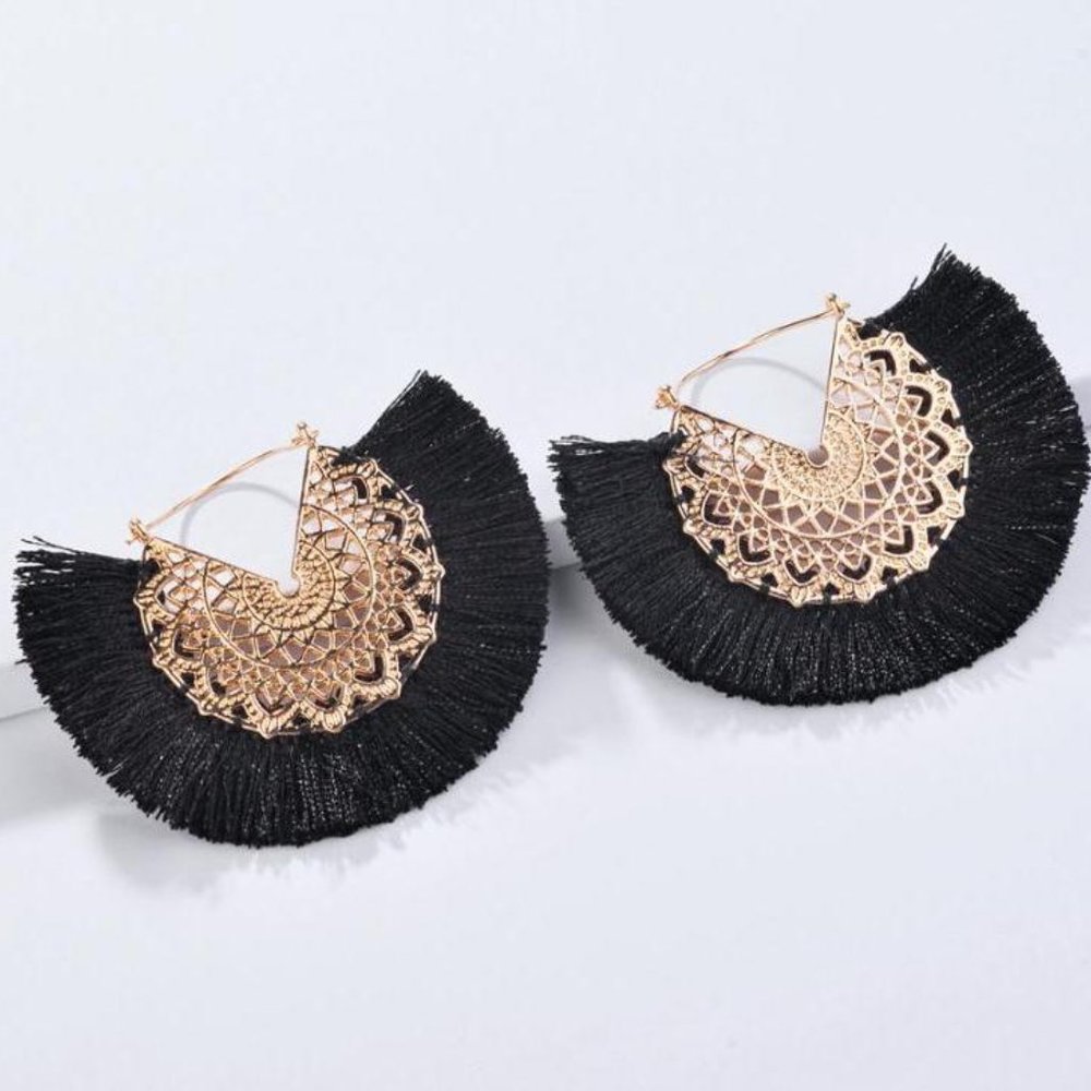 2/$25❣️Black Fringe Hoop Earrings